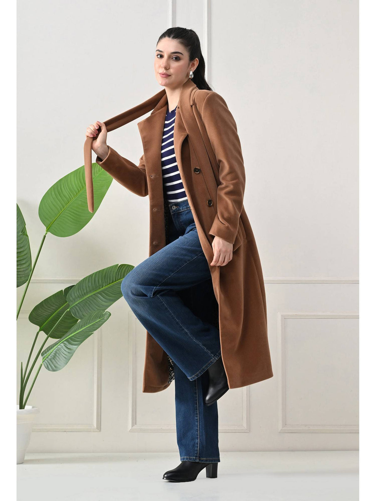 Tan Solid Full Sleeves Notched Lapel Longline Winter Coat with Belt | JC78 - view 5