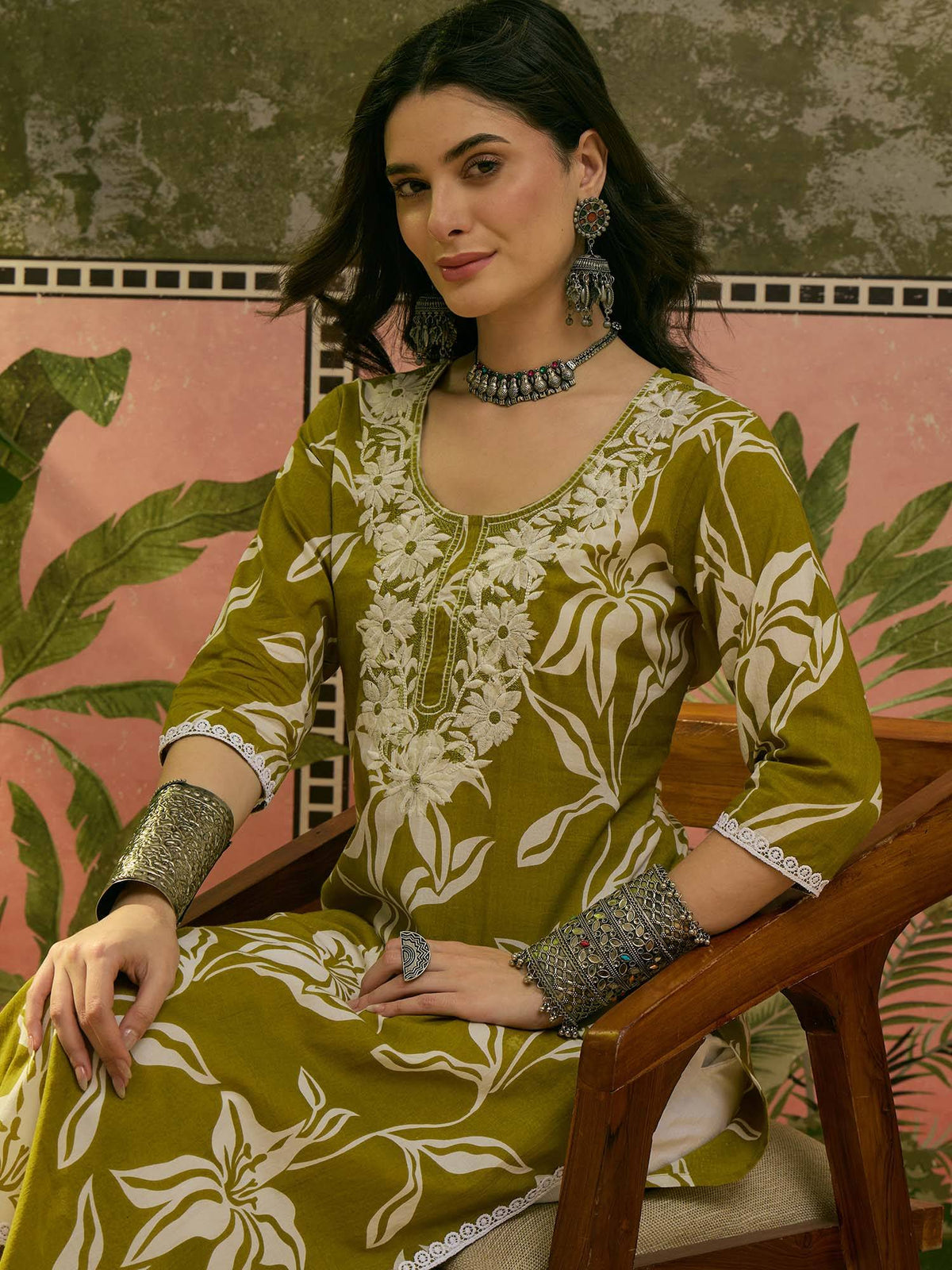 Green Embroidered Cotton Straight Kurta | U3S - view 5