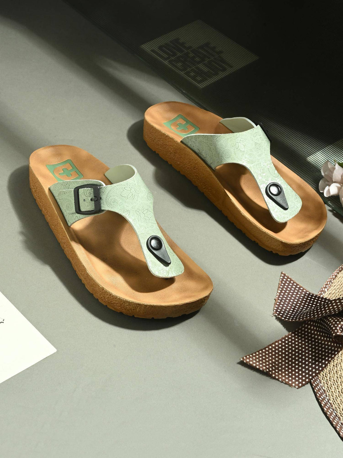 Women's Adjustable Buckle Orthopaedic Toe Ring Sandals - Olive | SD89 - view 5