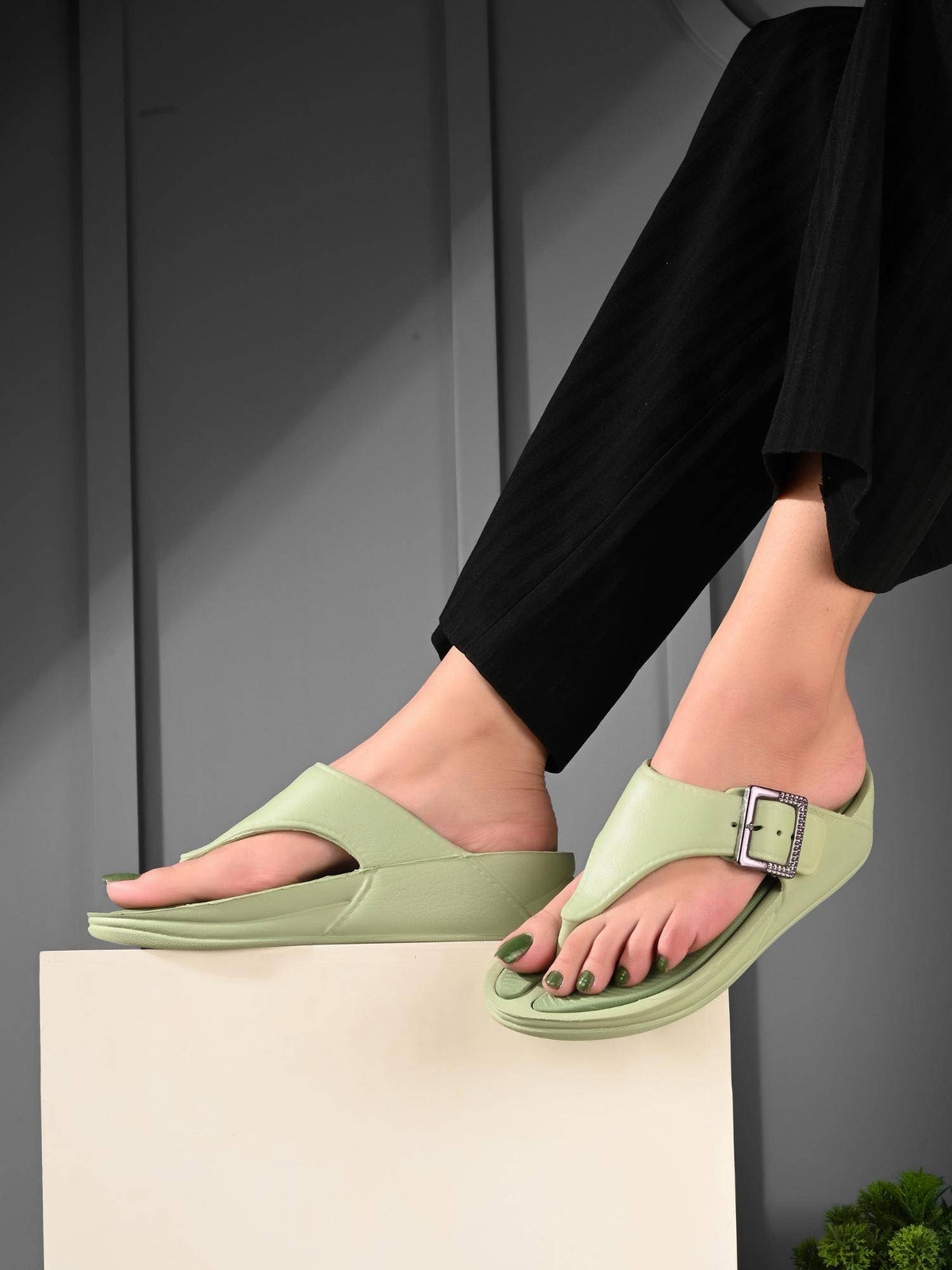 Women's Orthopaedic Toe Ring Sandals - Green | SD89 - view 5
