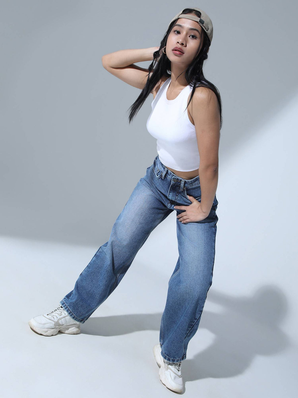 Women 90's baggy High-Rise Light Fade Jeans | RF89 - view 1