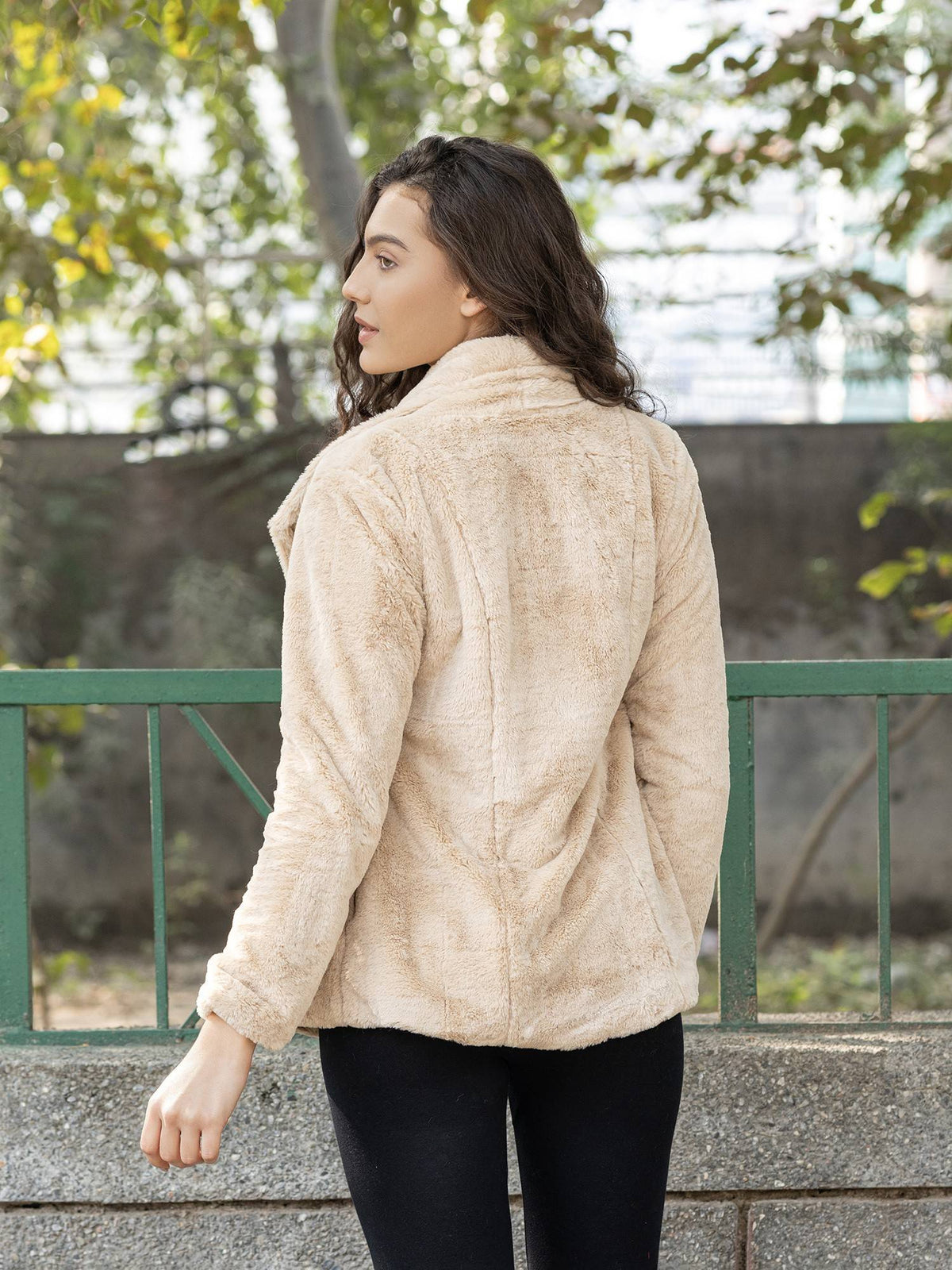 Beige Short Fur With Collar Jacket | JC78 - view 2
