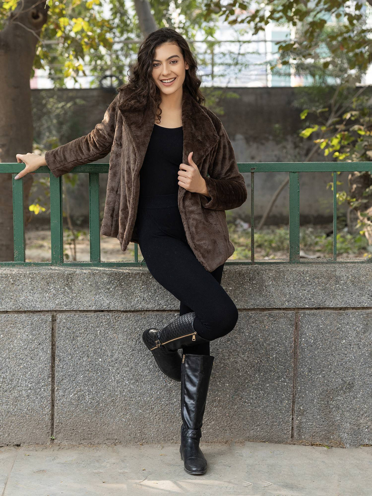 Brown Short Fur With Collar Jacket | JC78 - view 2