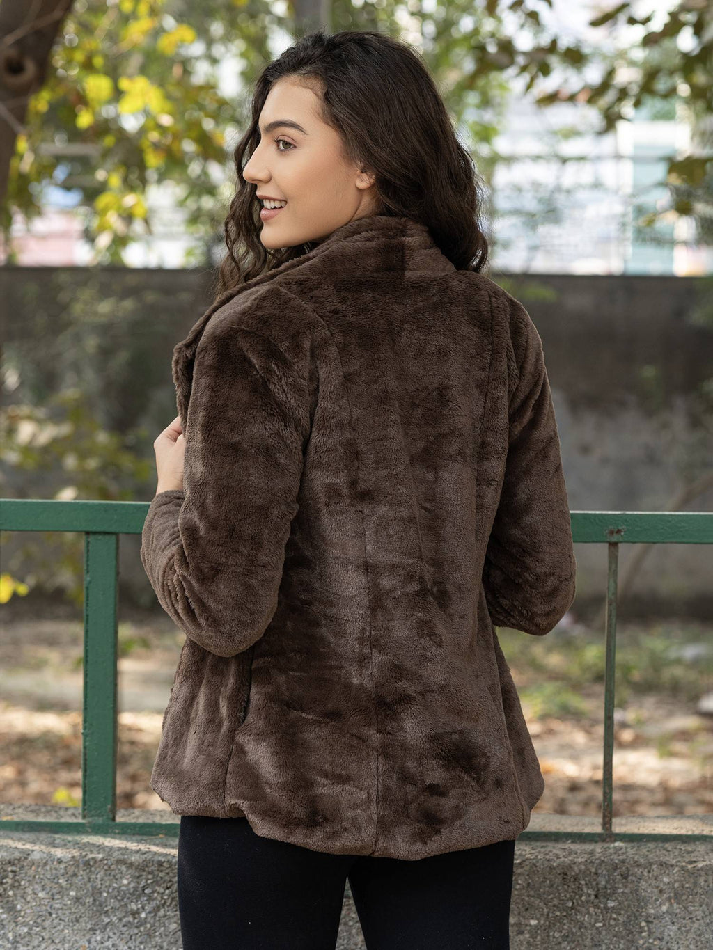 Brown Short Fur With Collar Jacket | JC78 - view 3