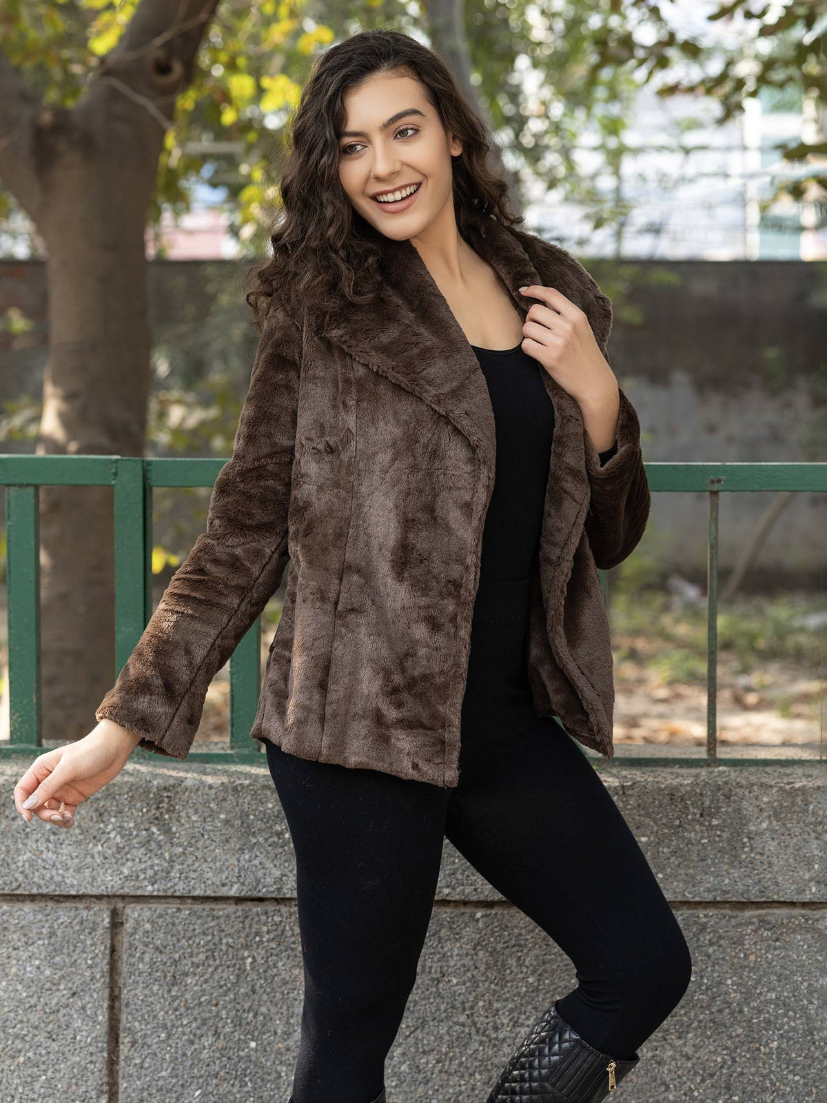 Brown Short Fur With Collar Jacket | JC78 - view 4