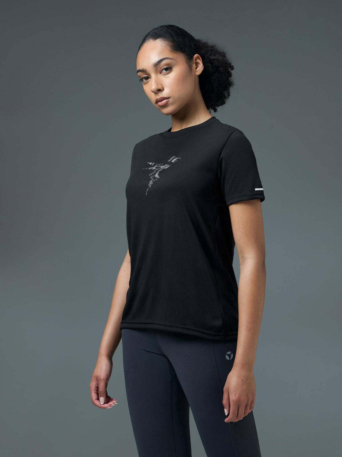Women Grey Solid Regular Fit Round Neck Sports T-Shirt with Technocool+ | TT89 - view 9