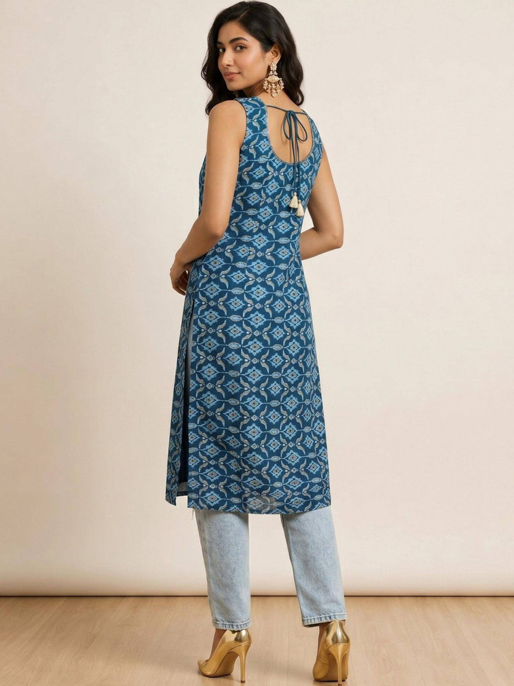 Womens Blue Cotton Blend Printed Round Neck Sleeveless Kurta | U3S - view 2
