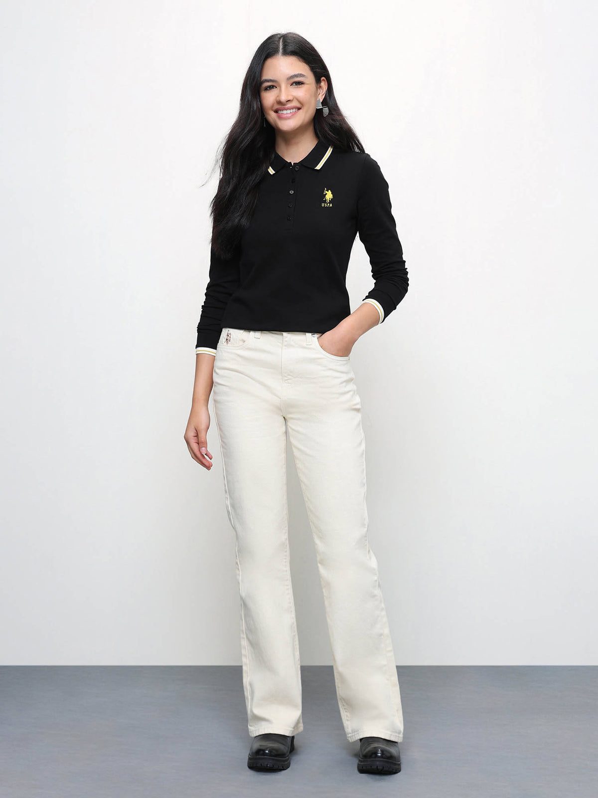 Black Women Solid Regular Fit Polo T-shirt | PW43 - view 3