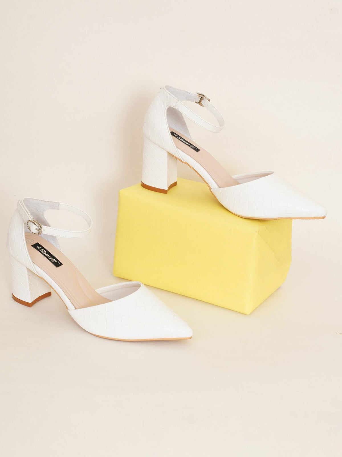 Womens White Block Heel Sandals | H78 - view 1