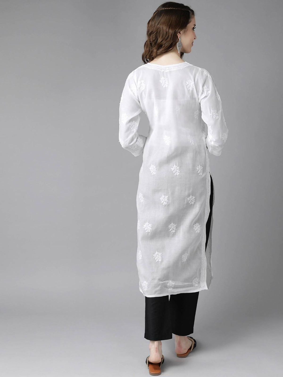 Hand Embroidered White Cotton Lucknowi Chikan Kurta (XS) (A411181) | KDG - view 4