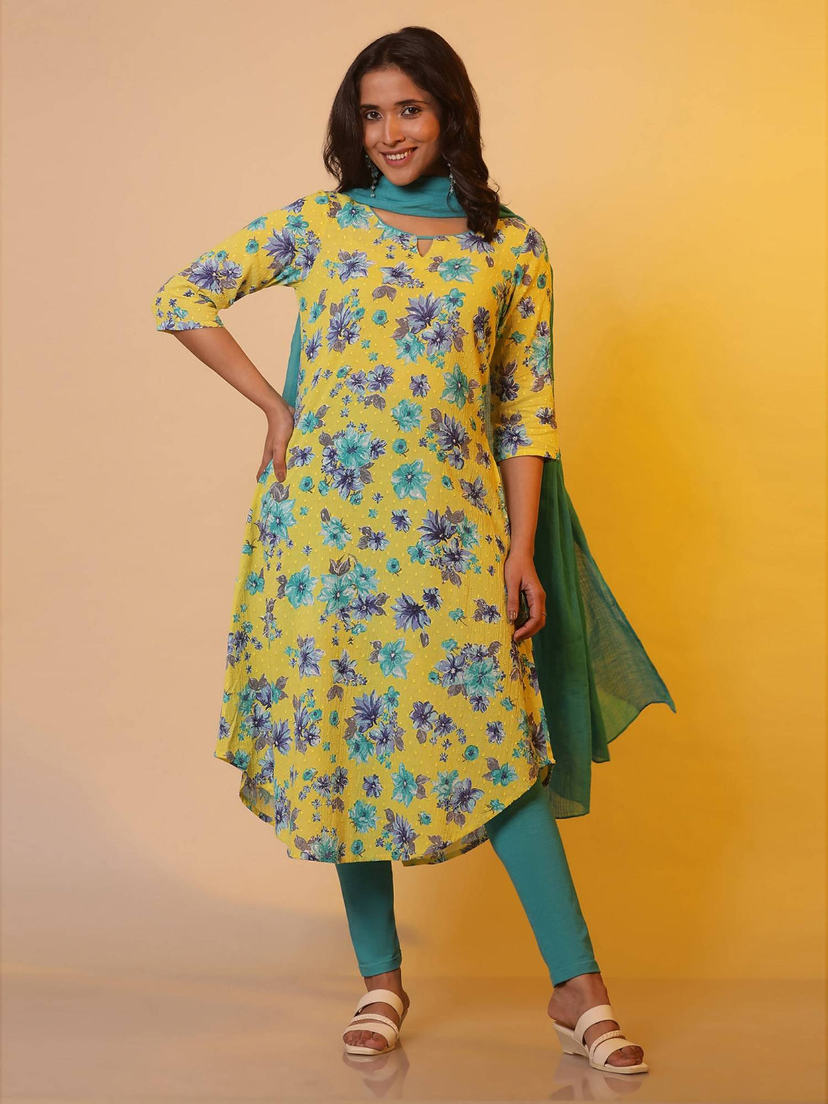 Women Yellow Floral Printed Cotton Kurta | KDG - view 7