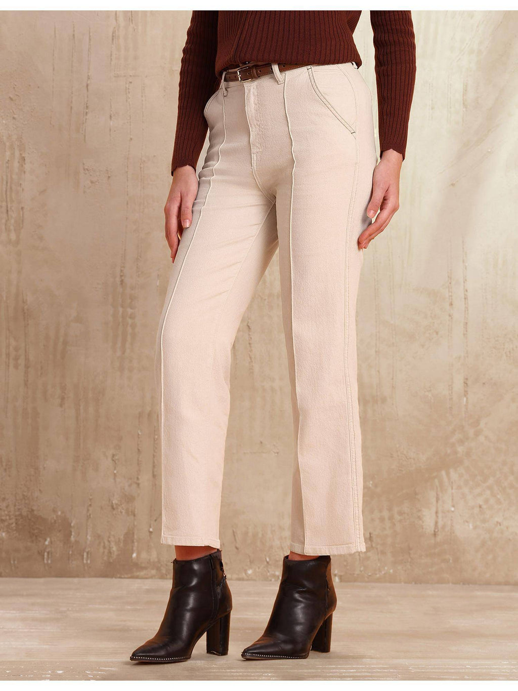 Women White Solid High Rise Straight Fit Jeans | ST23 - view 4