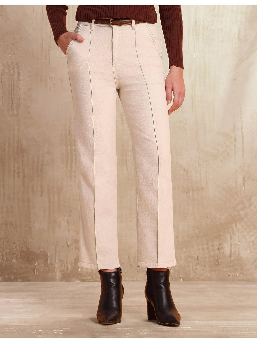 Women White Solid High Rise Straight Fit Jeans | ST23 - view 6