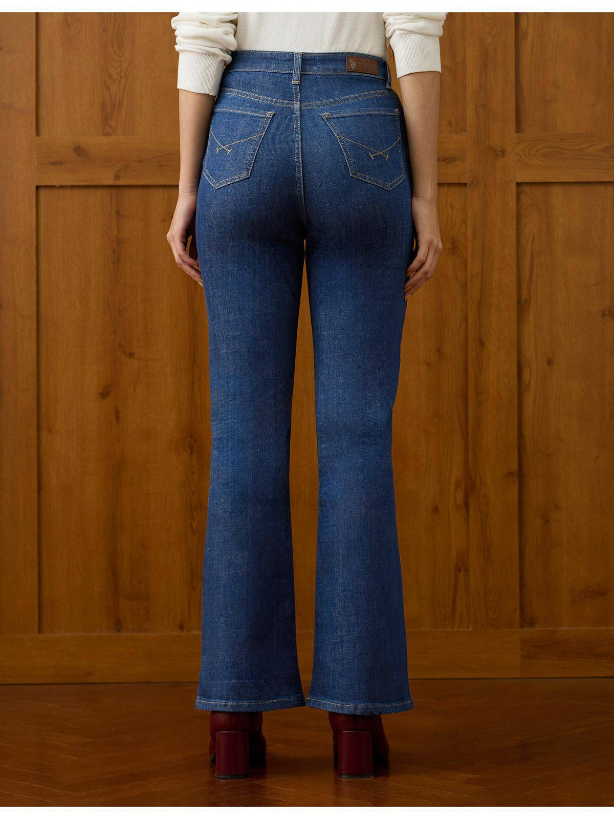Women Blue Ultra-High Rise Bootcut Fit Jeans | BT10 - view 5