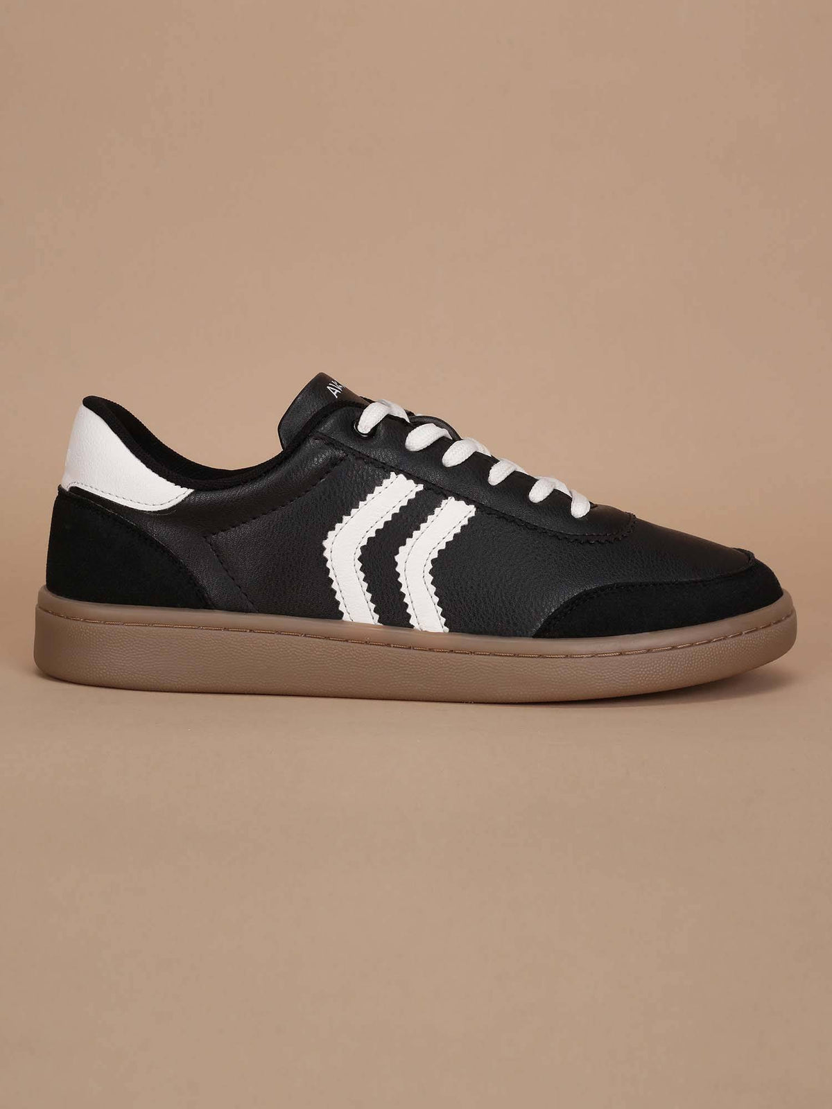 Women Era Sneakers - Black & White | SN09 - view 4