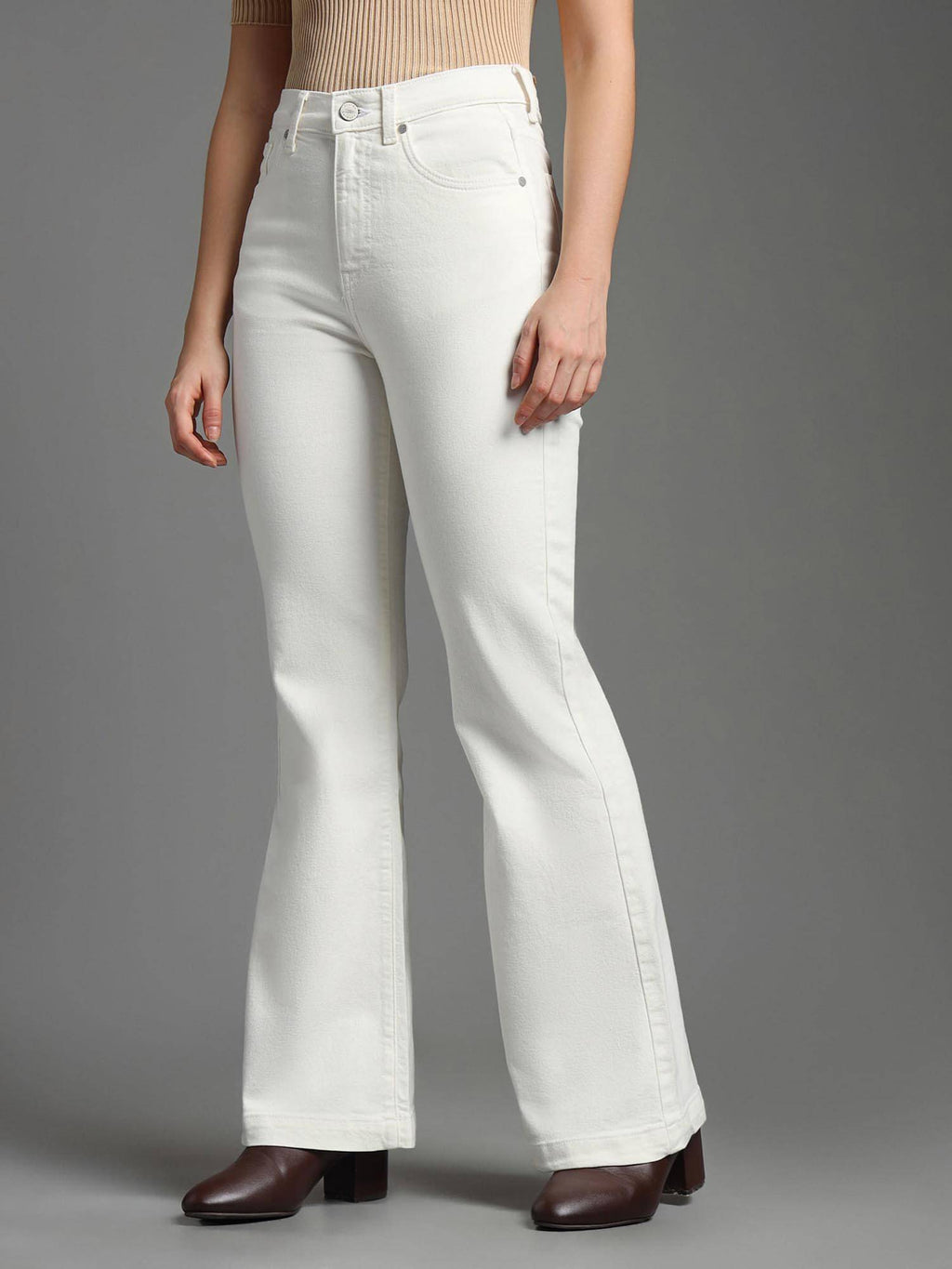 Women White Cotton Solid Flared Jeans | BG78 - view 4