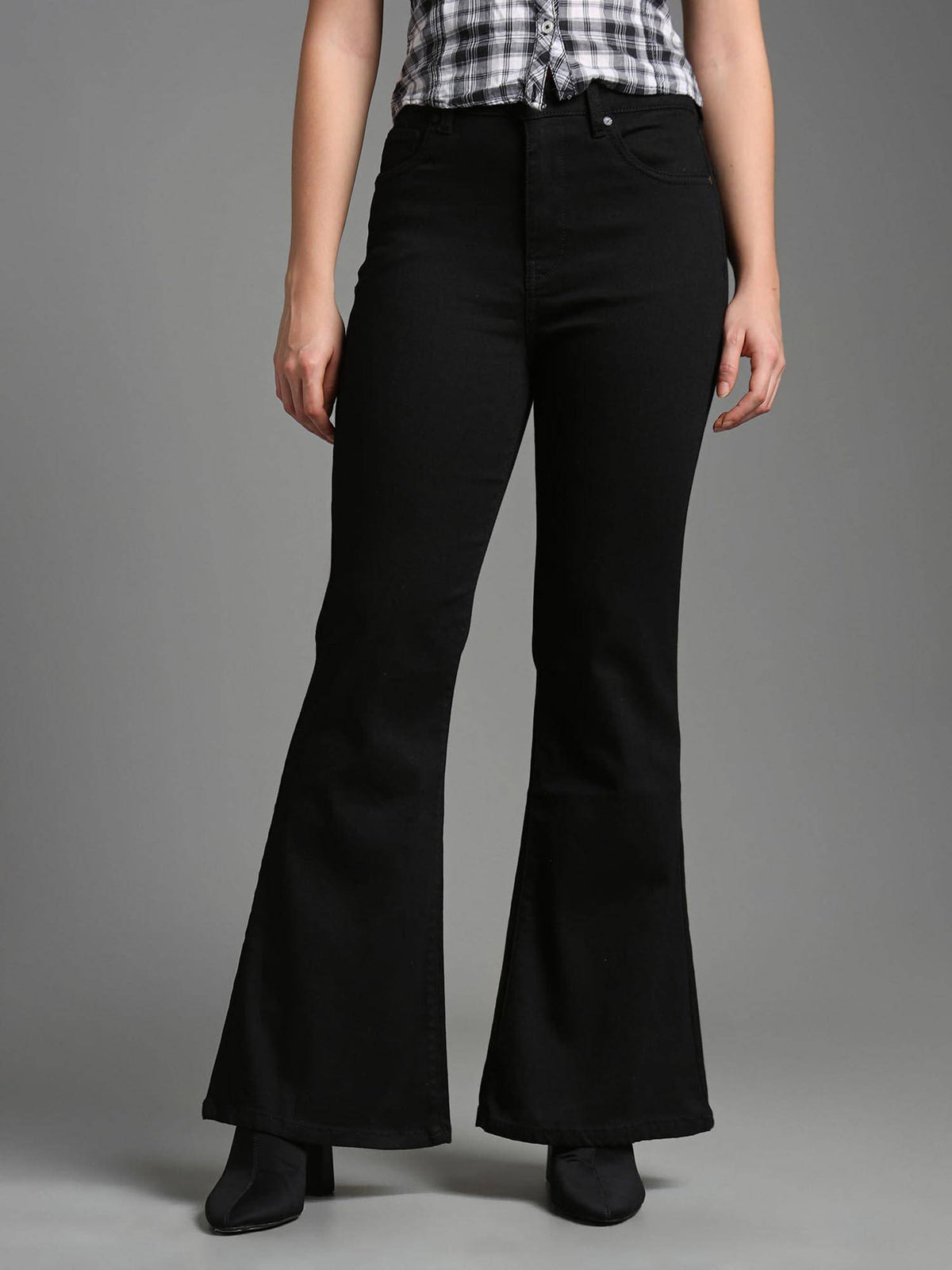 Women Black Cotton Solid Flared Jeans | BG78 - view 6