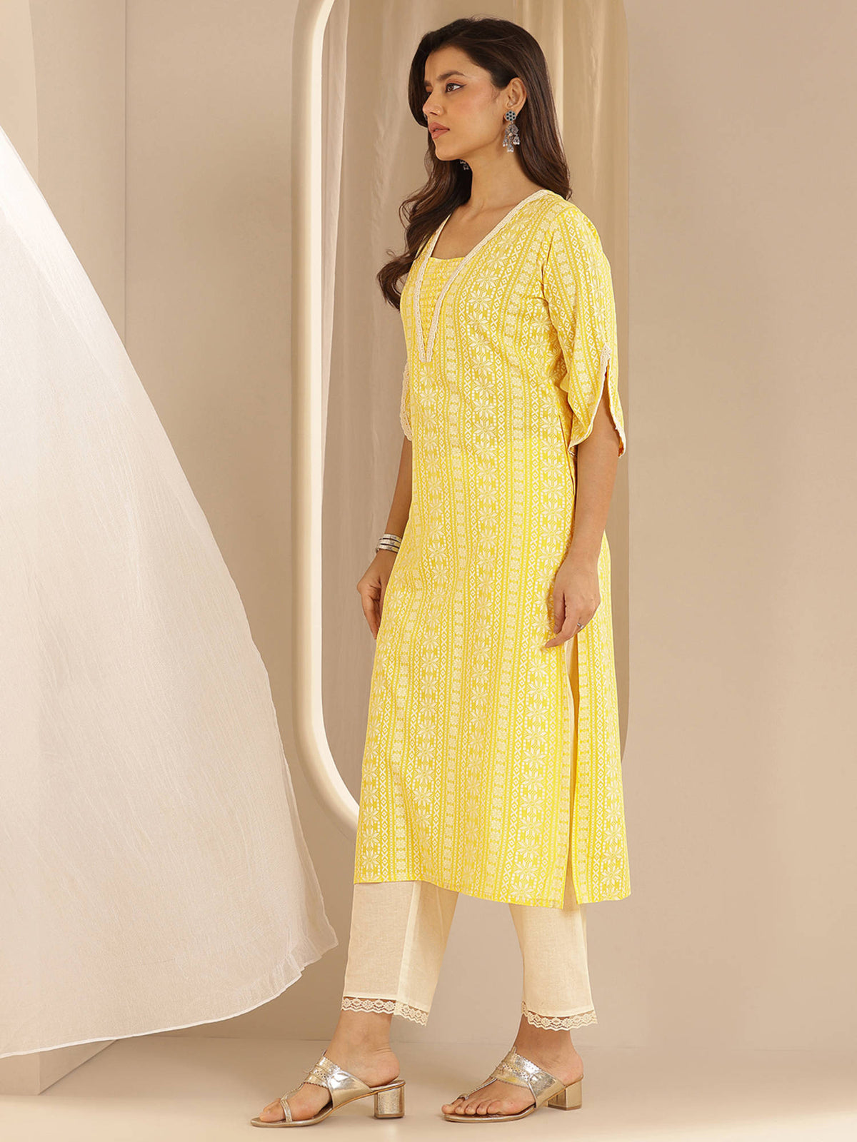 Yellow Ethnic Motif Printed Straight Kurta | FY93 - view 3
