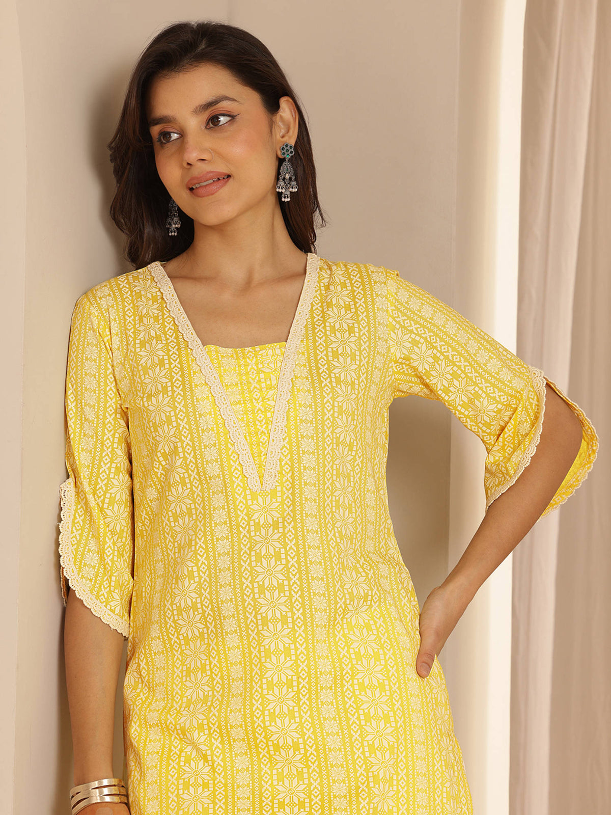 Yellow Ethnic Motif Printed Straight Kurta | FY93 - view 5