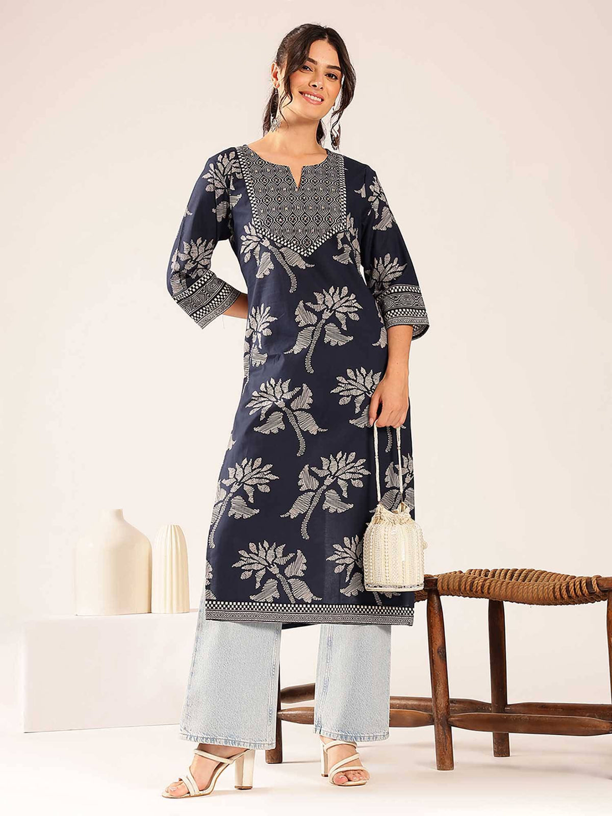 Women'S Lavender Floral Straight Cotton Stitched Kurta | FY93 - view 8