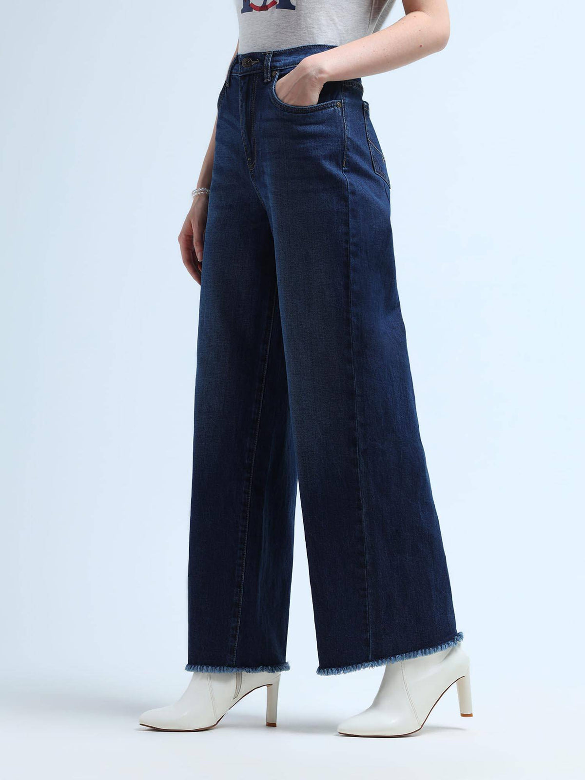 Wide Leg Fit Blue Jeans | WL90 - view 4