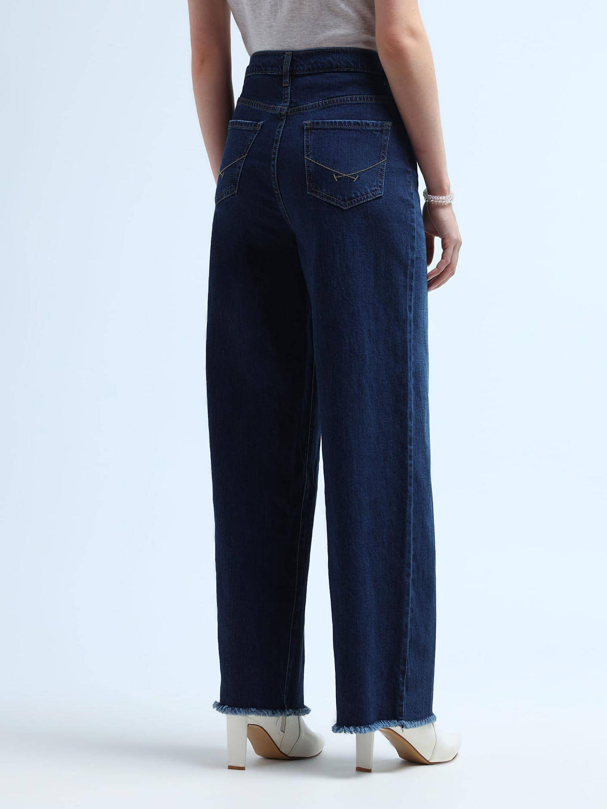 Wide Leg Fit Blue Jeans | WL90 - view 5