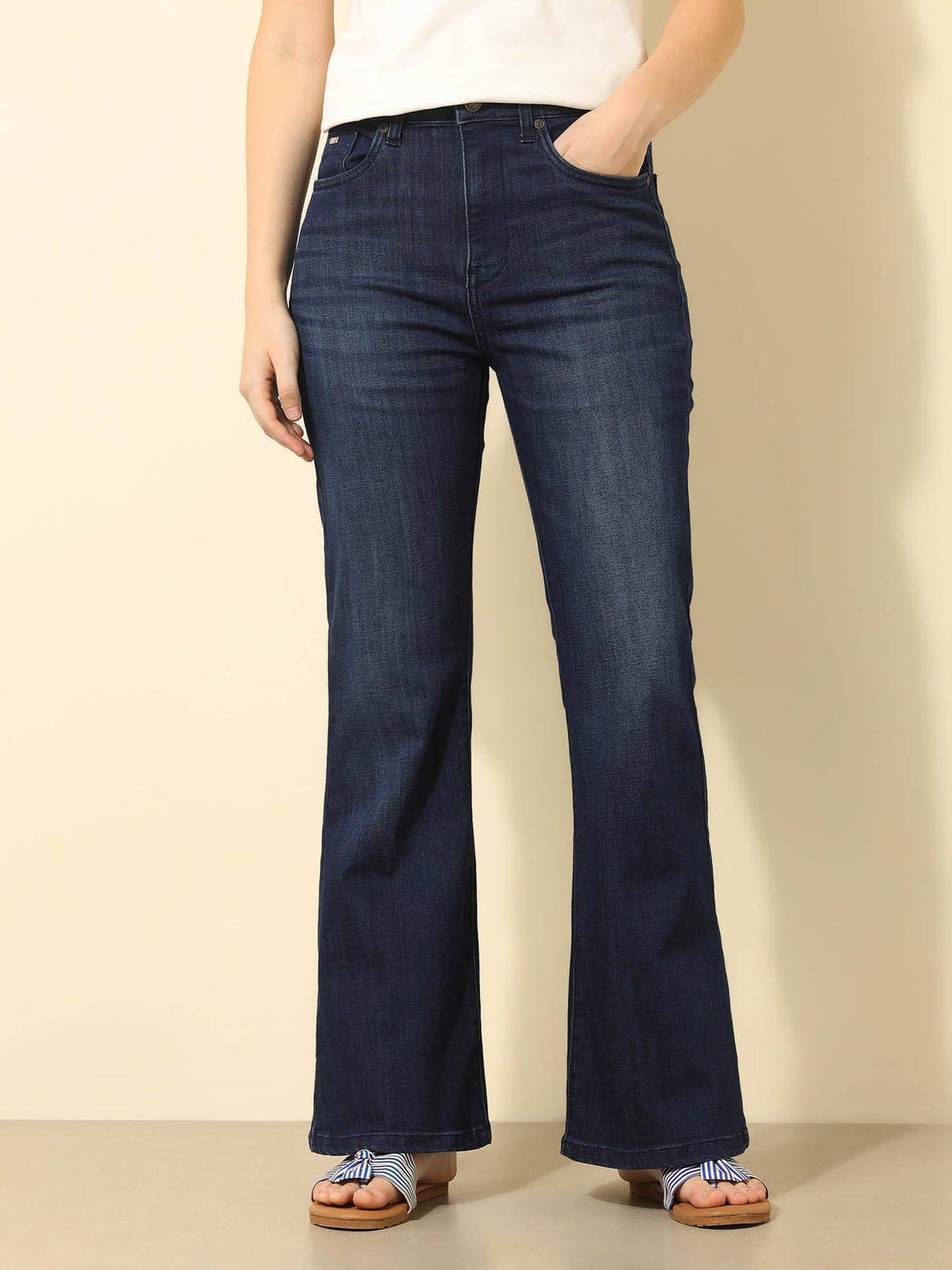 Flared Fit Blue Jeans | BG78 - view 9