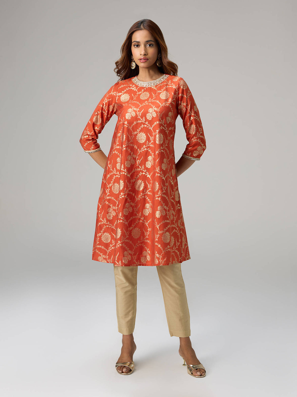 Off White Gadhwal Foil Printed Embellished Neck Kurta Brigade Bride | FY93 - view 43