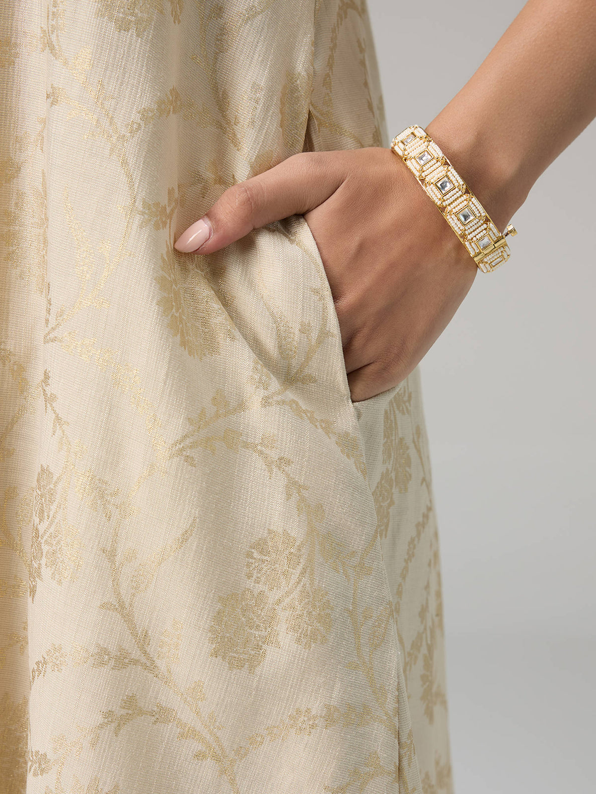 Off White Gadhwal Foil Printed Embellished Neck Kurta Brigade Bride | FY93 - view 6
