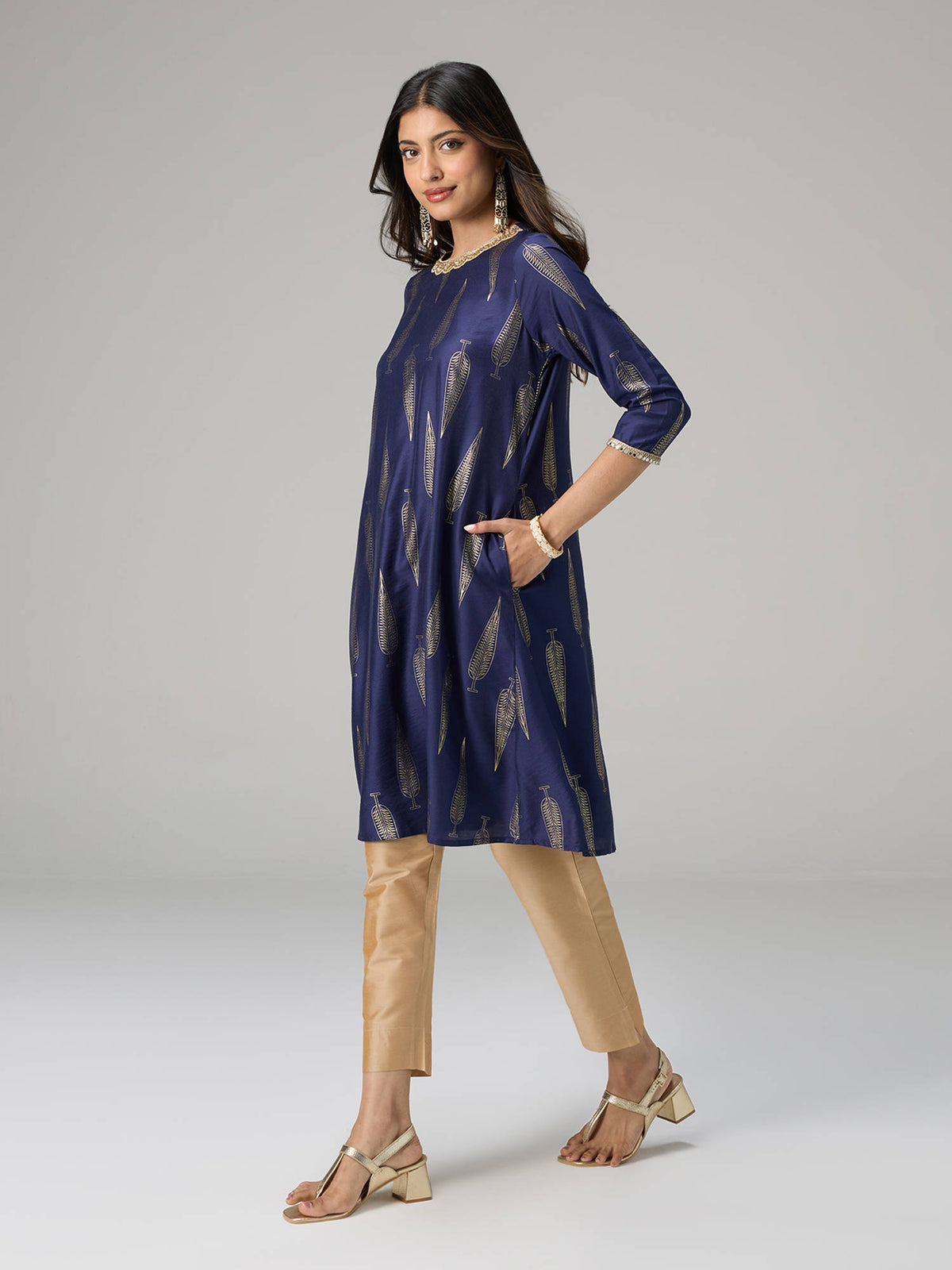 Off White Gadhwal Foil Printed Embellished Neck Kurta Brigade Bride | FY93 - view 29