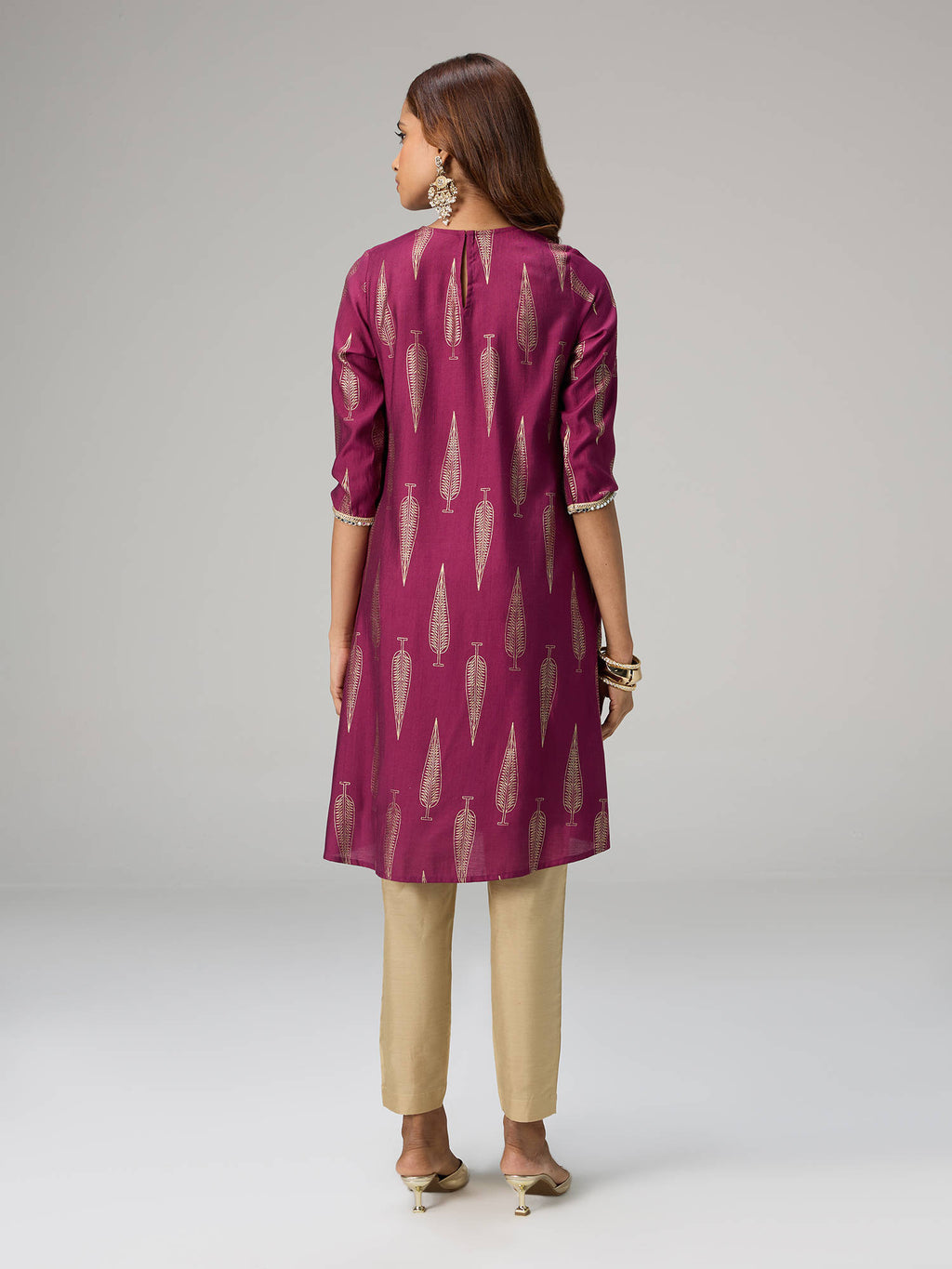 Off White Gadhwal Foil Printed Embellished Neck Kurta Brigade Bride | FY93 - view 12