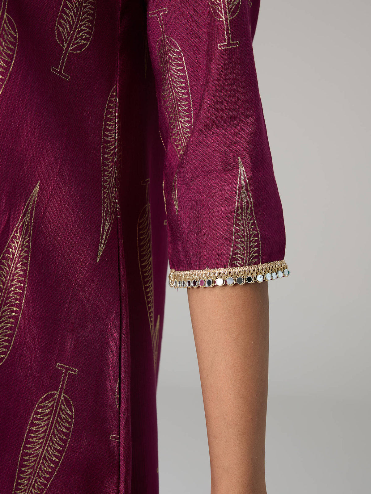 Off White Gadhwal Foil Printed Embellished Neck Kurta Brigade Bride | U3S - view 16