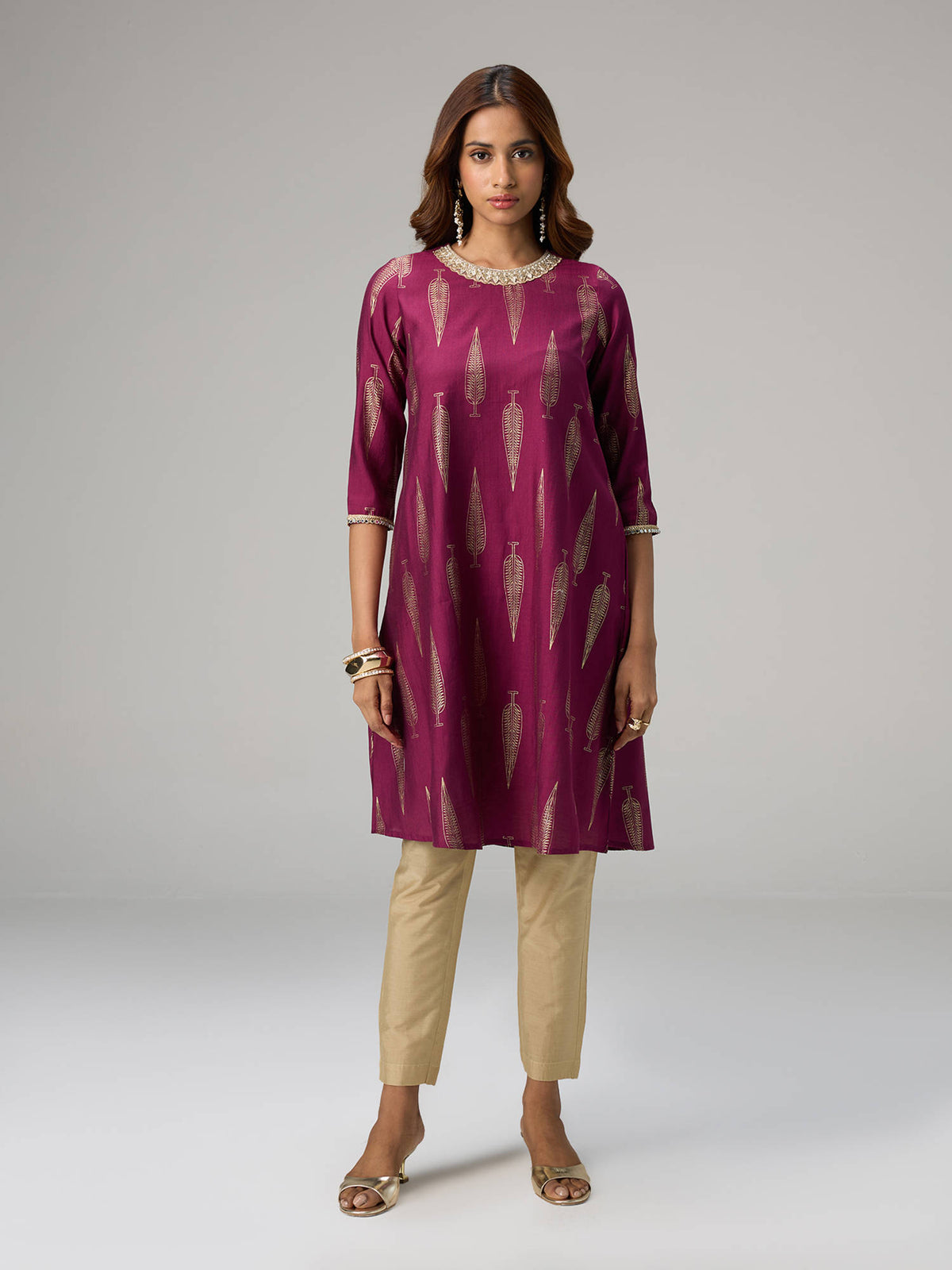 Off White Gadhwal Foil Printed Embellished Neck Kurta Brigade Bride | FY93 - view 17