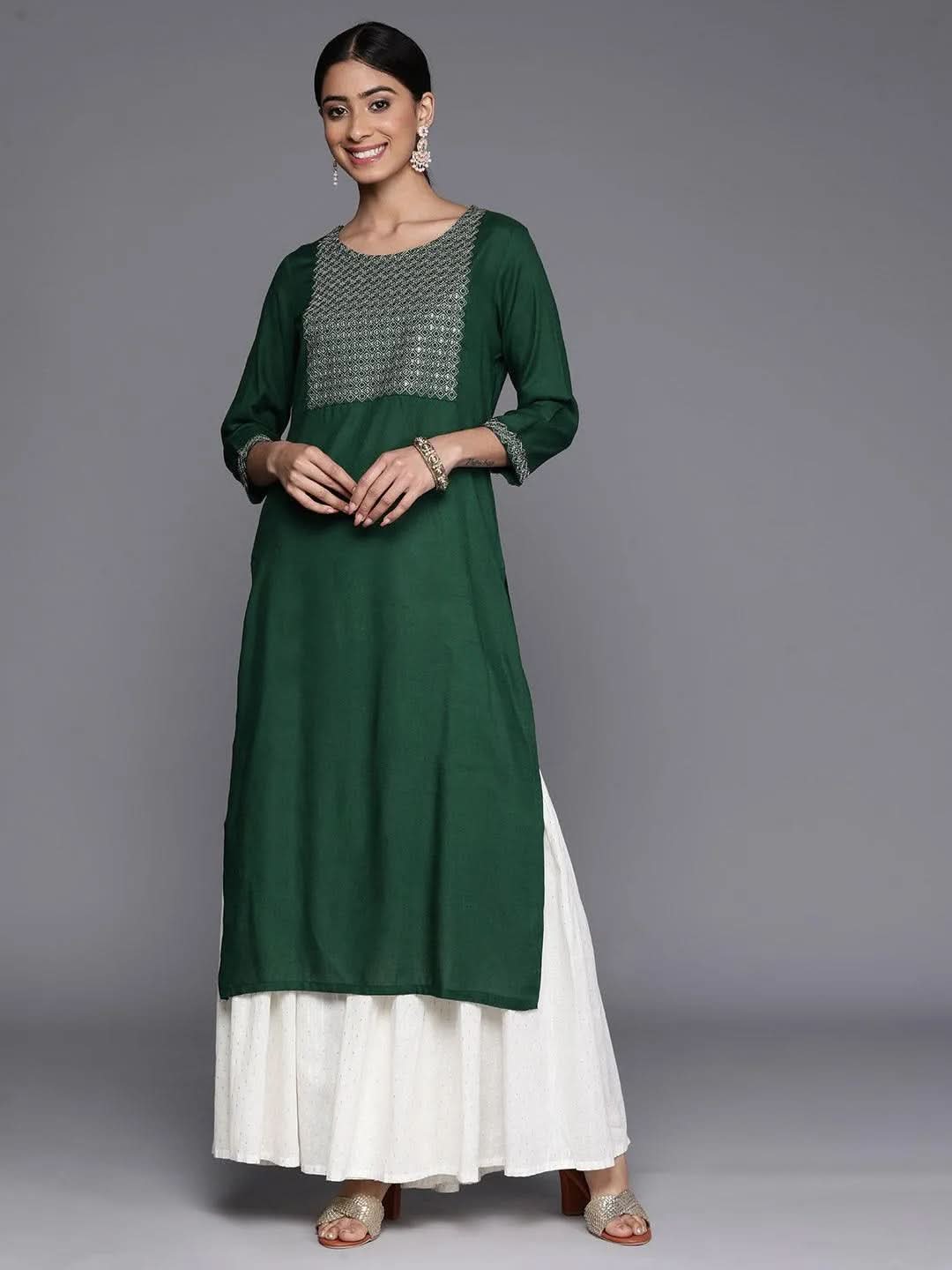 Gerua Green Yoke Design Rayon Straight Kurta