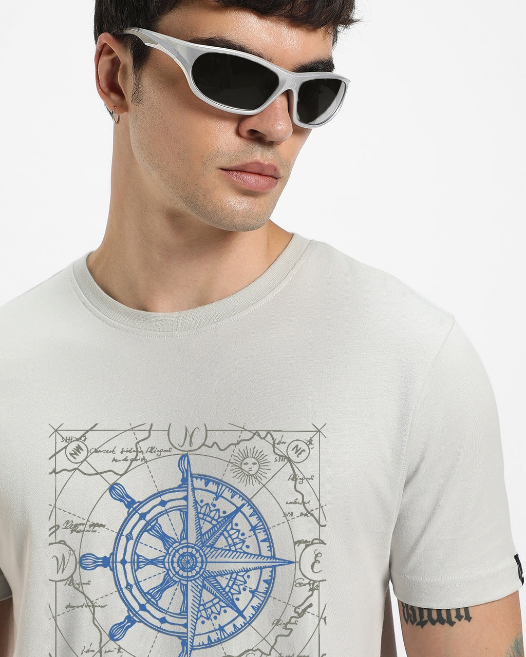 Men's Grey Uncharted Graphic Printed T-shirt