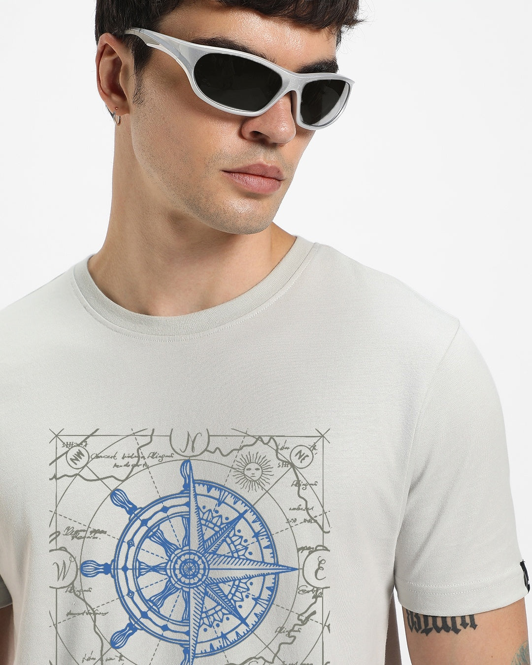Men's Grey Uncharted Graphic Printed T-shirt