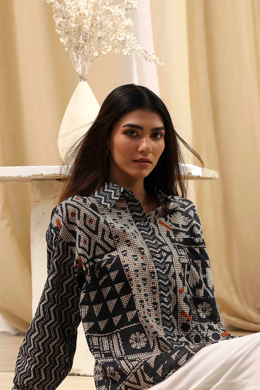 Black Cotton Printed Straight Shirt K60