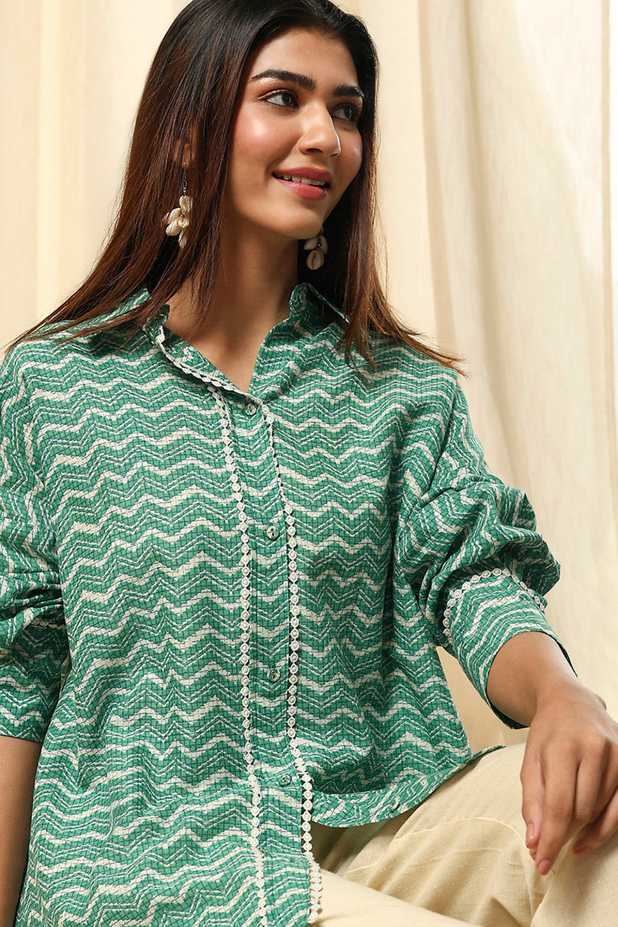 Green Cotton Printed Straight Shirt K60