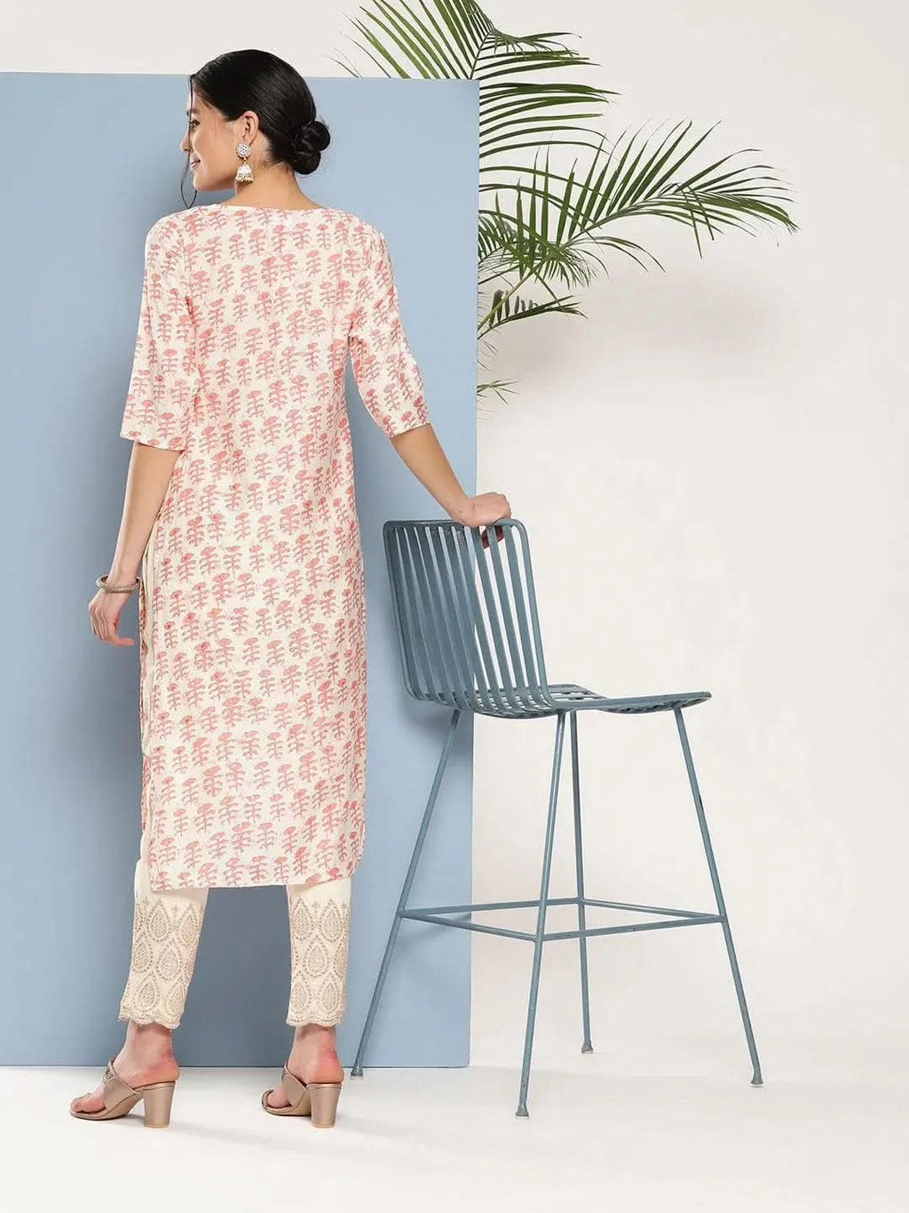 Gerua Peach Printed Silk Straight Kurta