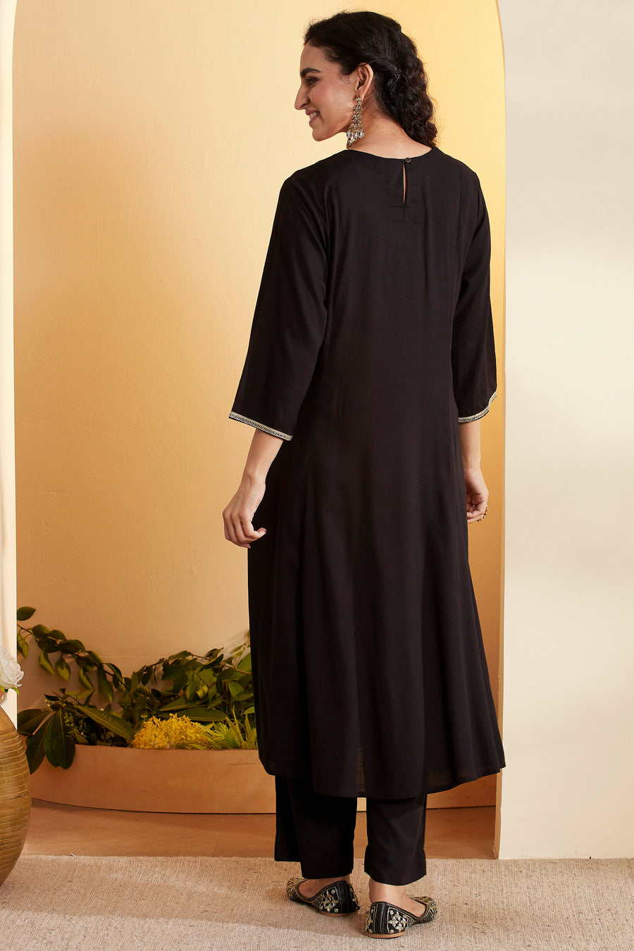 Black Viscose Rayon Yoke Design Straight Kurta Set KS60