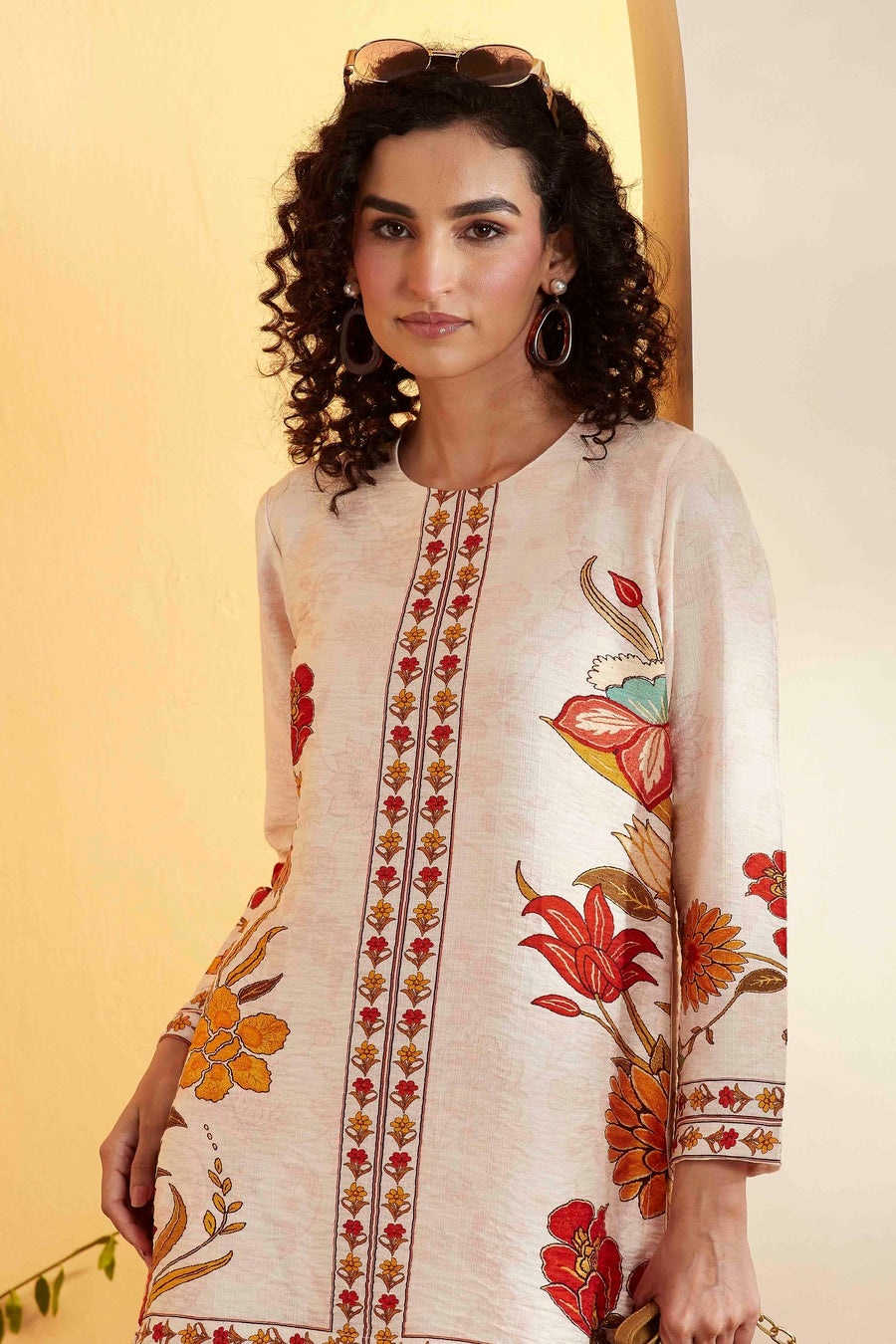 Ivory Viscose Blend Floral Printed Straight Kurta Set KS60