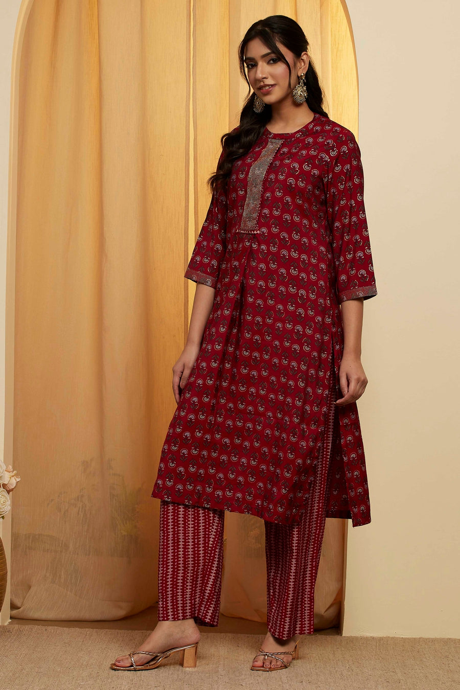 Maroon Floral Printed Straight Kurta Set KS60