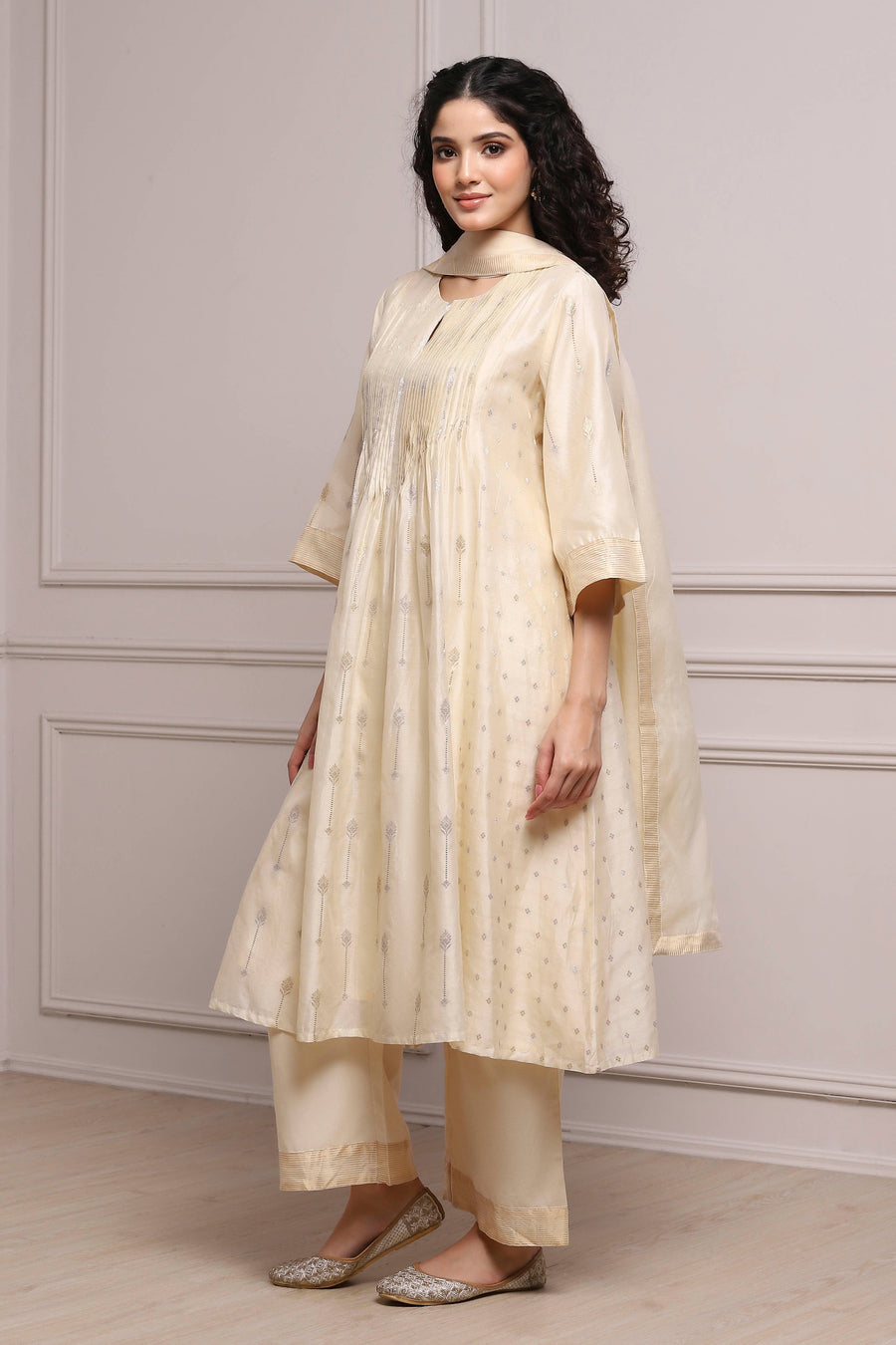 Cream-Colored Silk Metallic Gathered Suit Set A34