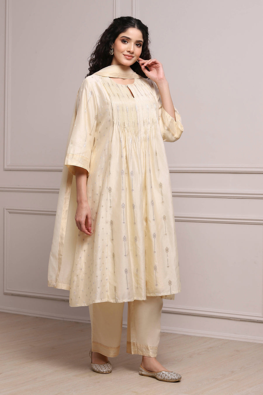 Cream-Colored Silk Metallic Gathered Suit Set A34