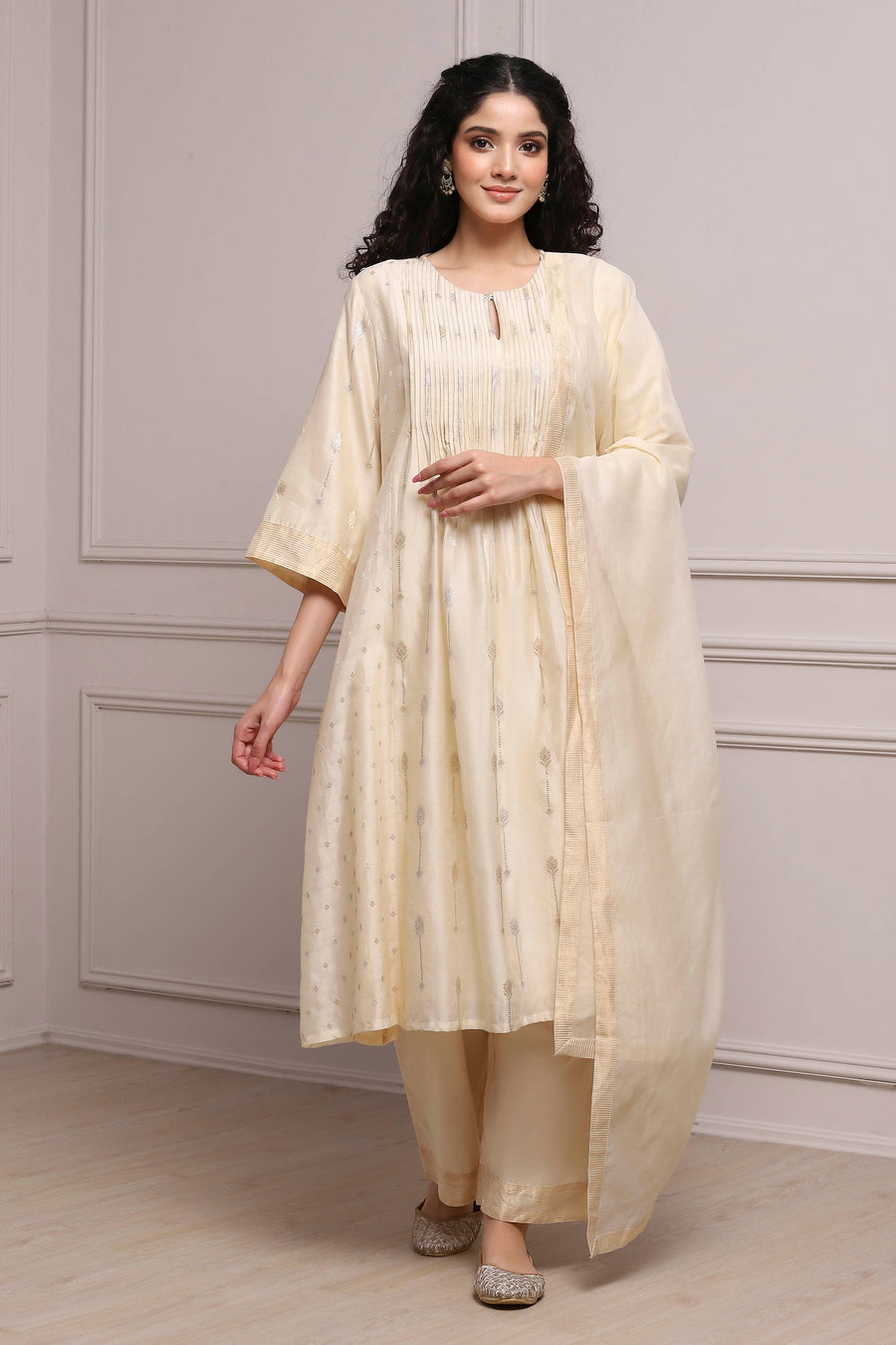 Cream-Colored Silk Metallic Gathered Suit Set A34