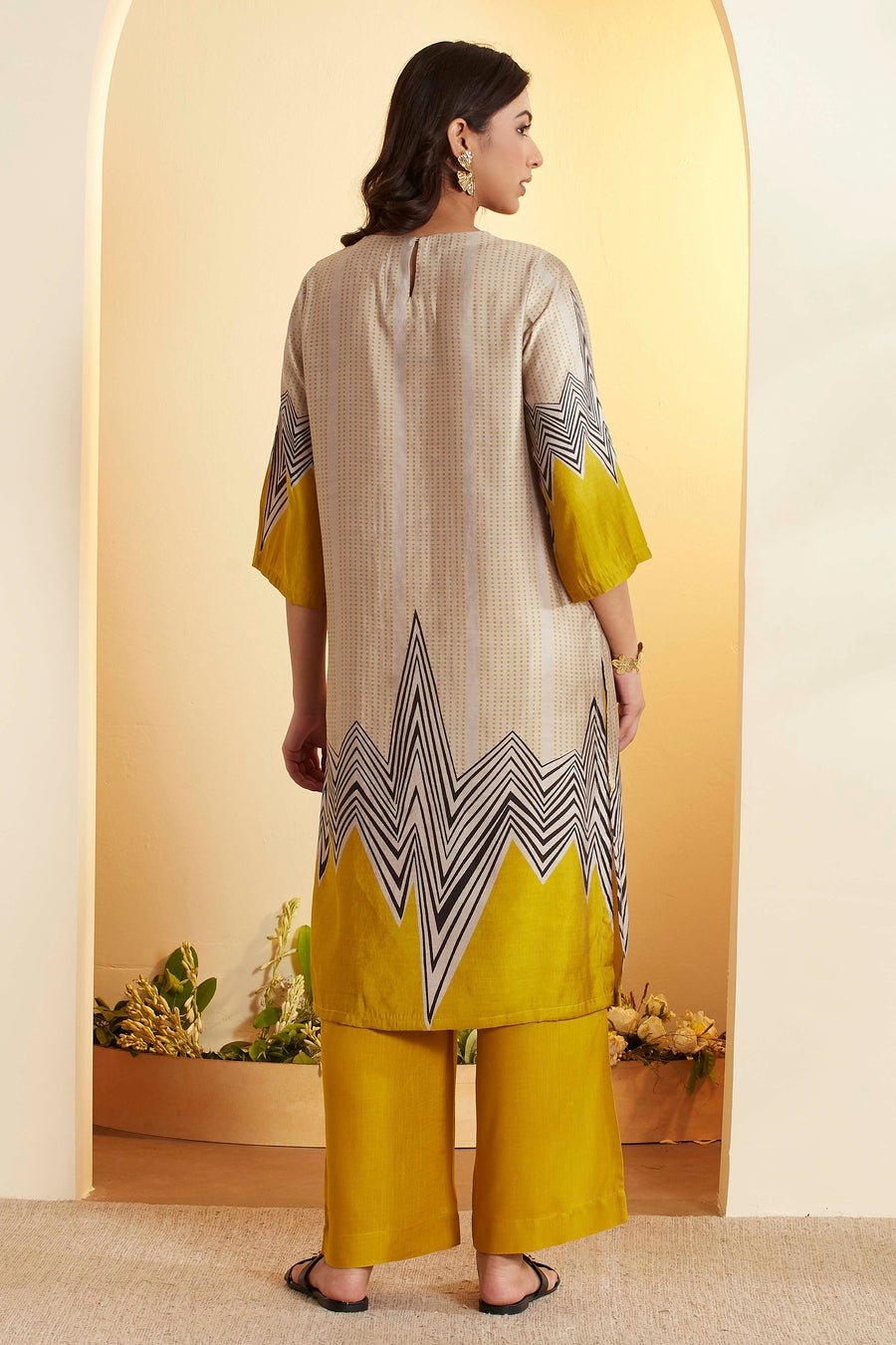 Grey & Beige Viscose Blend Geometric Straight Kurta Set KS60