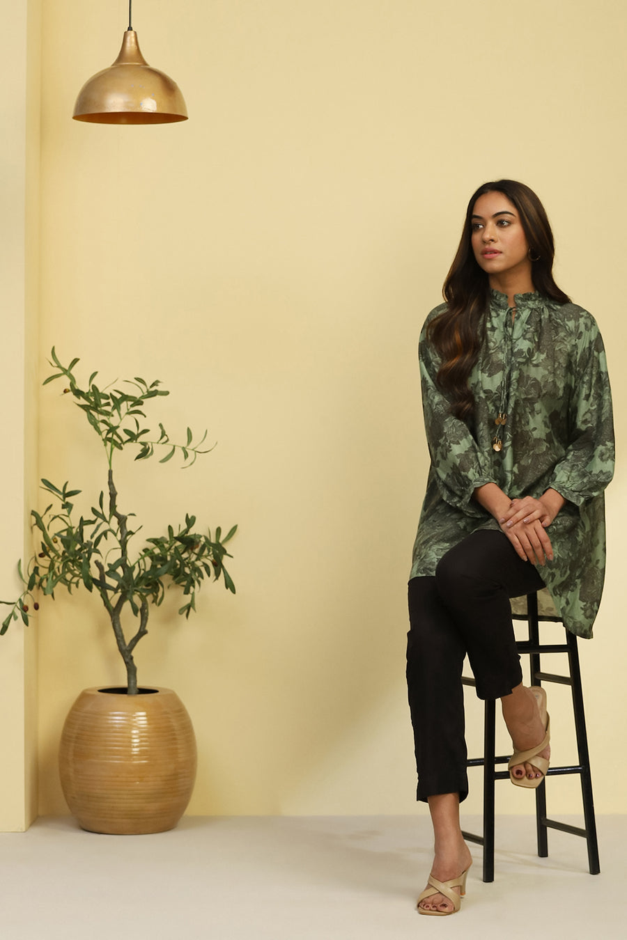 Green Viscose Blend Floral Printed Straight Kurti K60