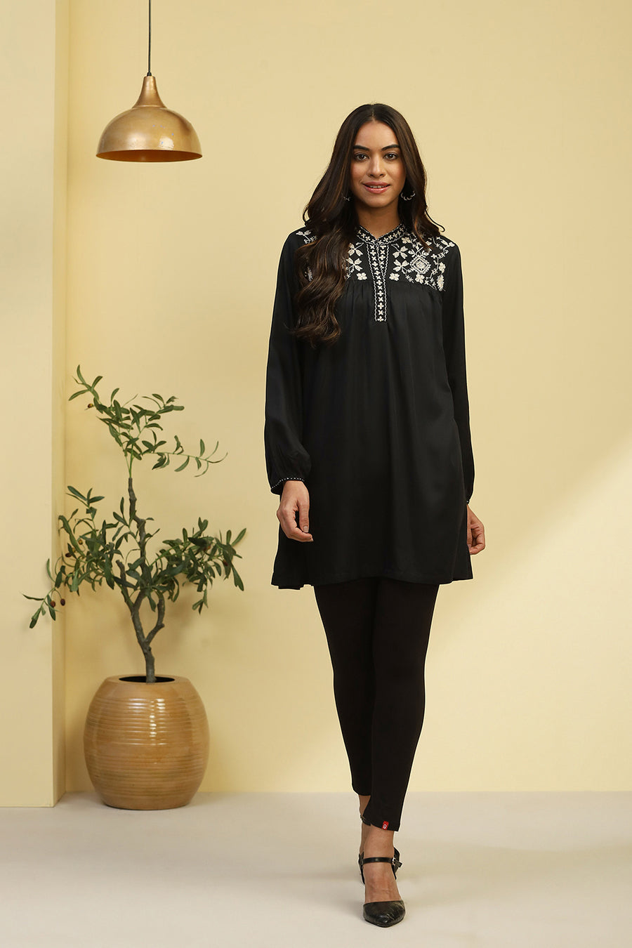 Black Viscose Blend Regular Fit Straight Kurti K60