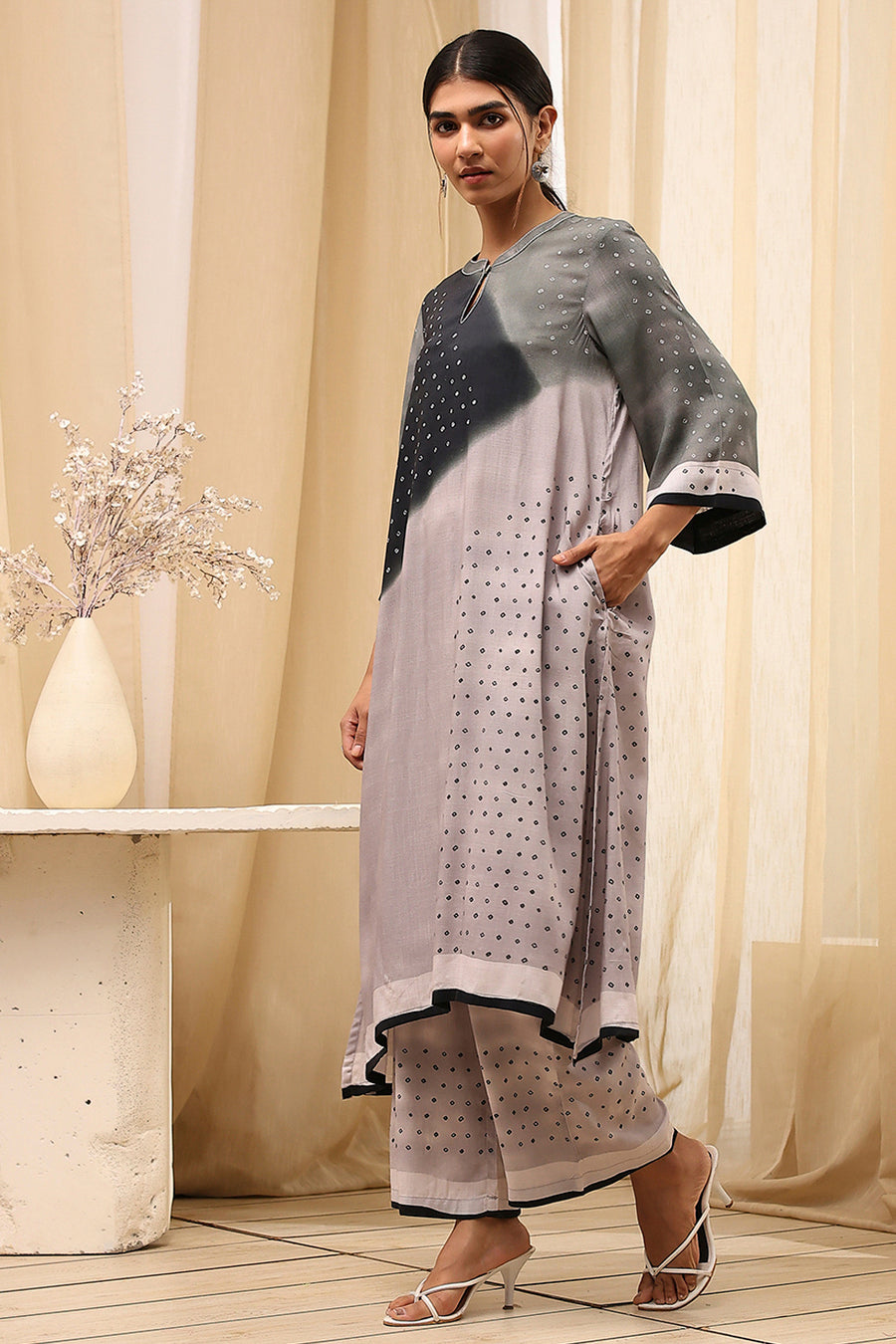 Grey Printed Straight Kurta Set CO87