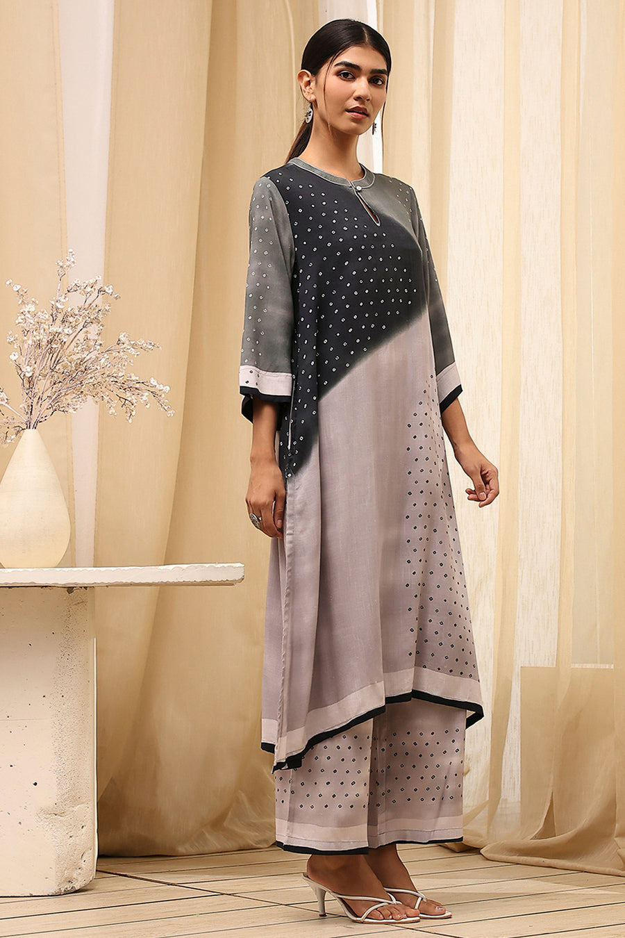 Grey Printed Straight Kurta Set CO87